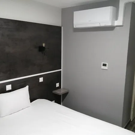Hotel Contact Arc-en-ciel - Reouverture - Entierement Renove
