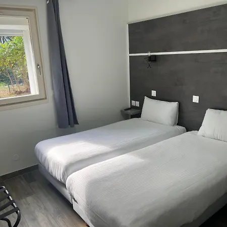 Contact Arc-en-ciel - Reouverture - Entierement Renove 3*