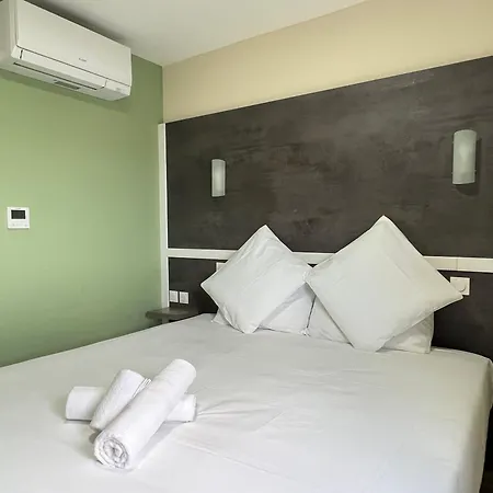 Hotel Contact Arc-en-ciel - Reouverture - Renove 3*