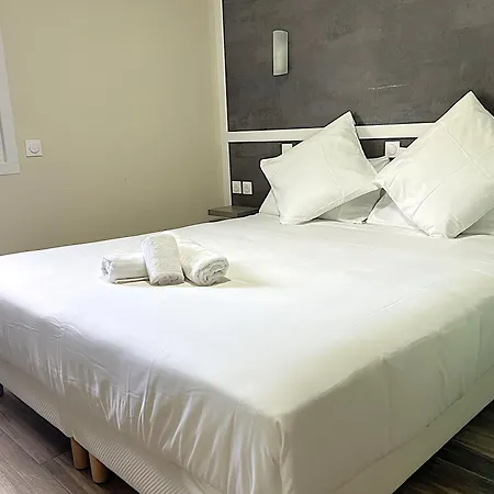 Contact Arc-en-ciel - Reouverture - Renove Hotel Mulhouse